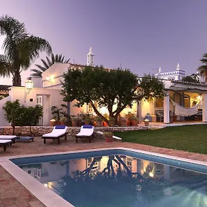 3* Couette-café Monte Cortelhas
